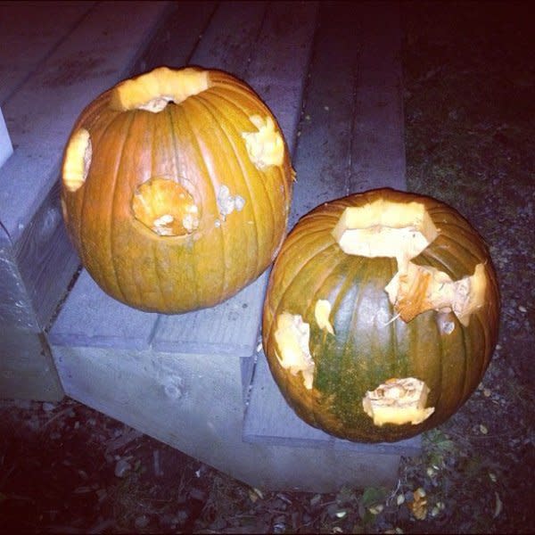 Franchement, ces deux-là ont dû se battre dans le champ de citrouilles.