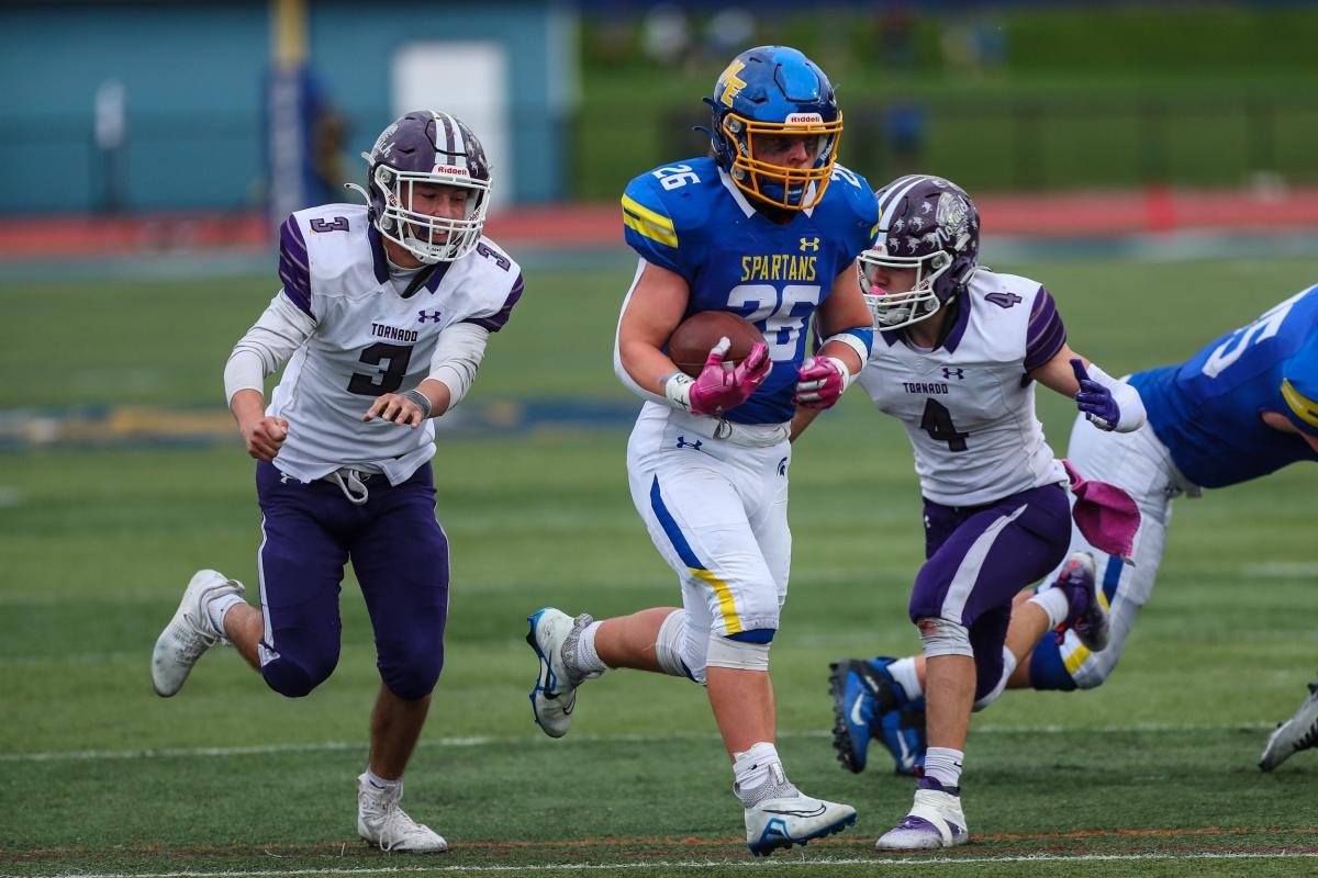 HS Football Undefeated MaineEndwell on to Class B state playoffs