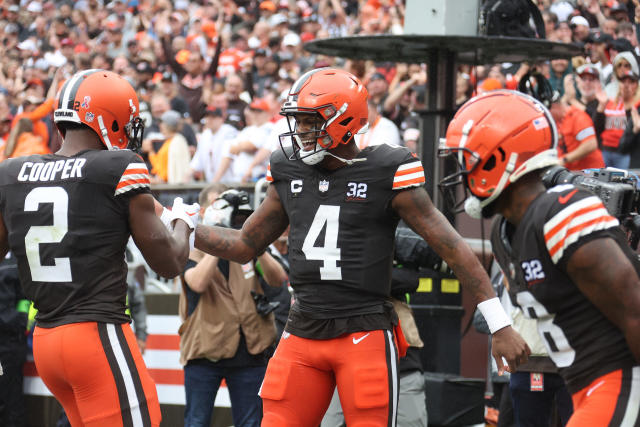 Deshaun Watson finally finds the endzone and Cleveland Browns Stadium  explodes