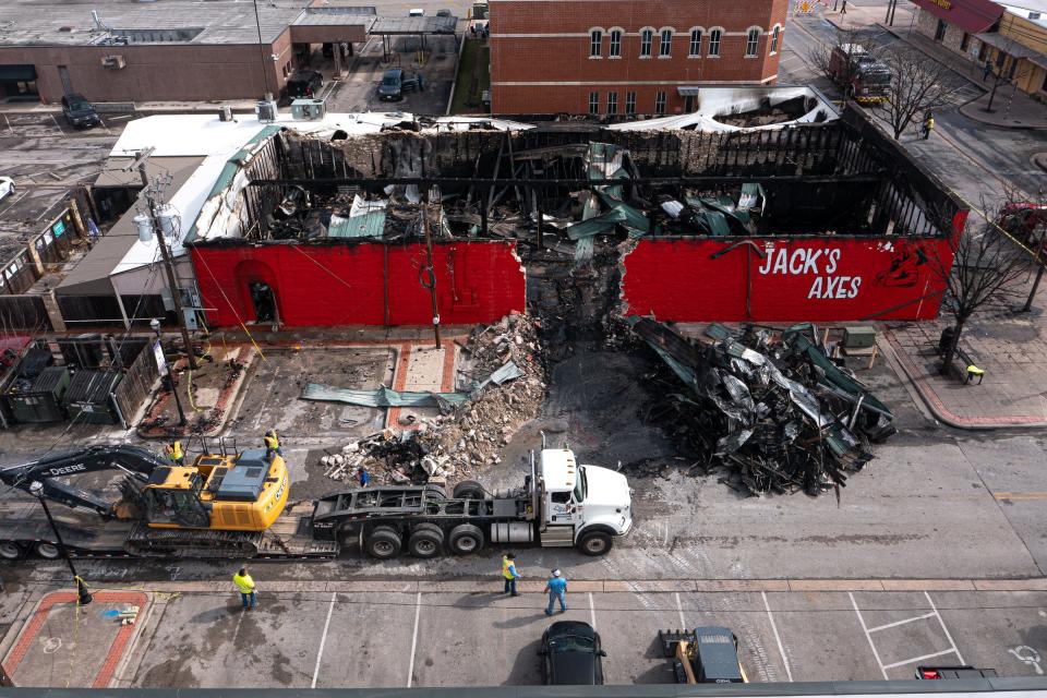 An early morning fire Thursday destroyed Papa Jack’s Bar and Grill and Jack’s Axes, an adjoining business, in the heart of downtown Kyle.