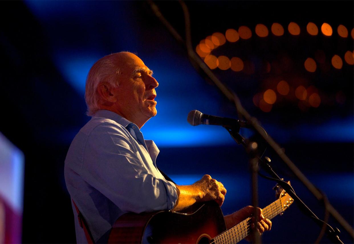 Jimmy Buffet performs God Bless American during the Fifth Biennial Palm Beach Navy SEAL Evening of Tribute at The Breakers Palm Beach April 6, 2022. 