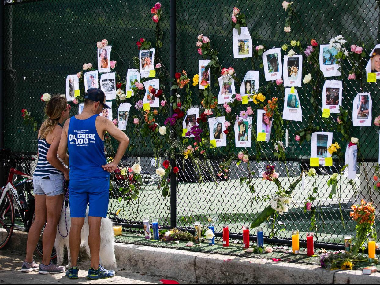 A makeshift memorial in Surfside, Florida, at the site of the collapsed building (AFP via Getty Images)