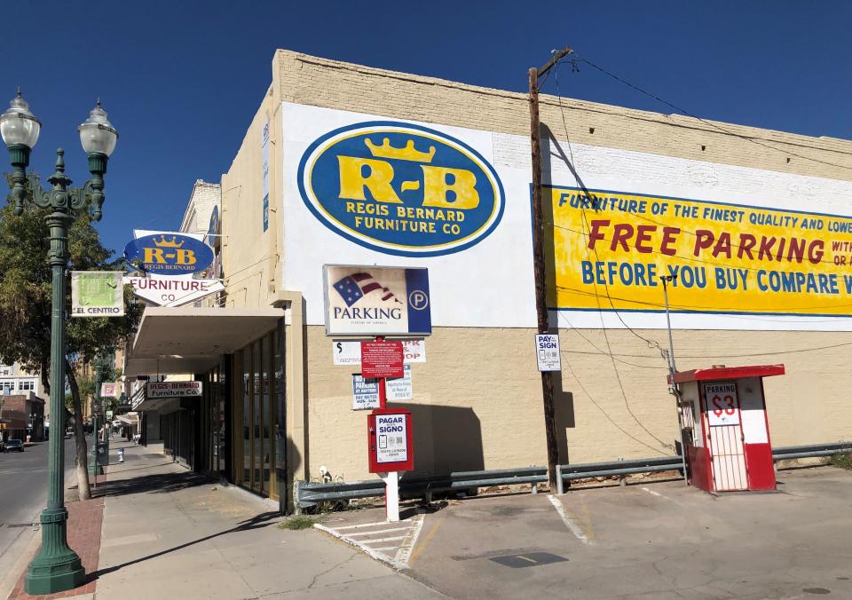 A small parking lot operated by Parking Systems of America next to a long-empty furniture store at 304 S. Stanton St., in Downtown El Paso, as seen Oct. 16. A firm tied to the Dallas-based parking spaces operator recently bought eight buildings on South Stanton Street.