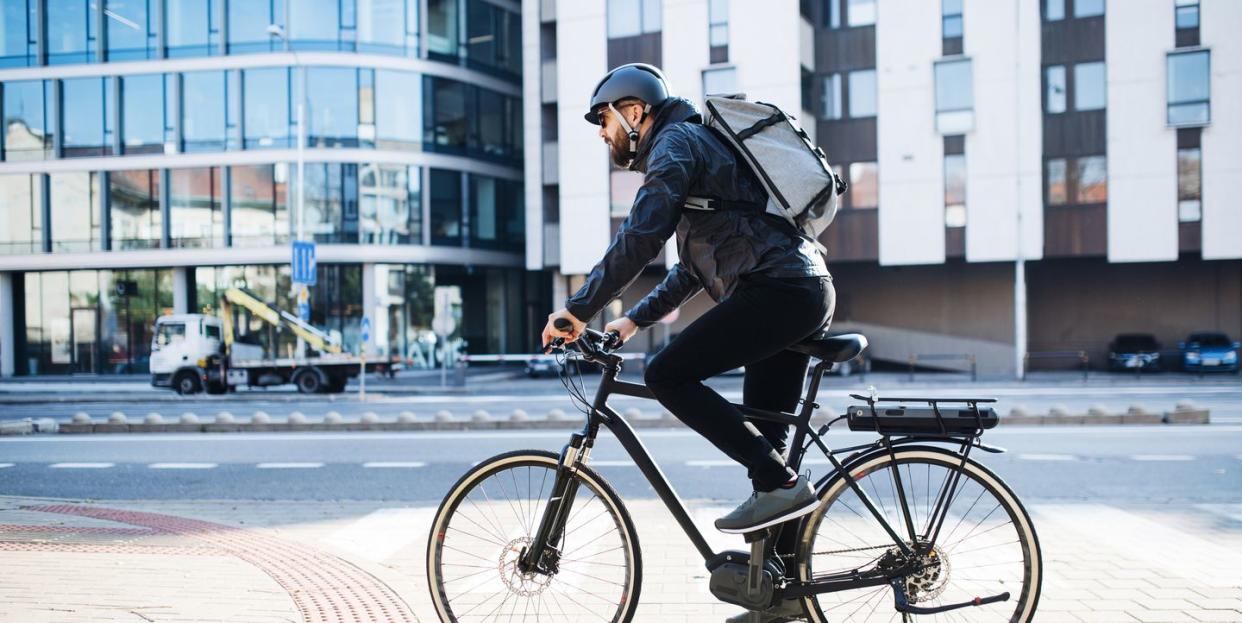 bike helmet laws