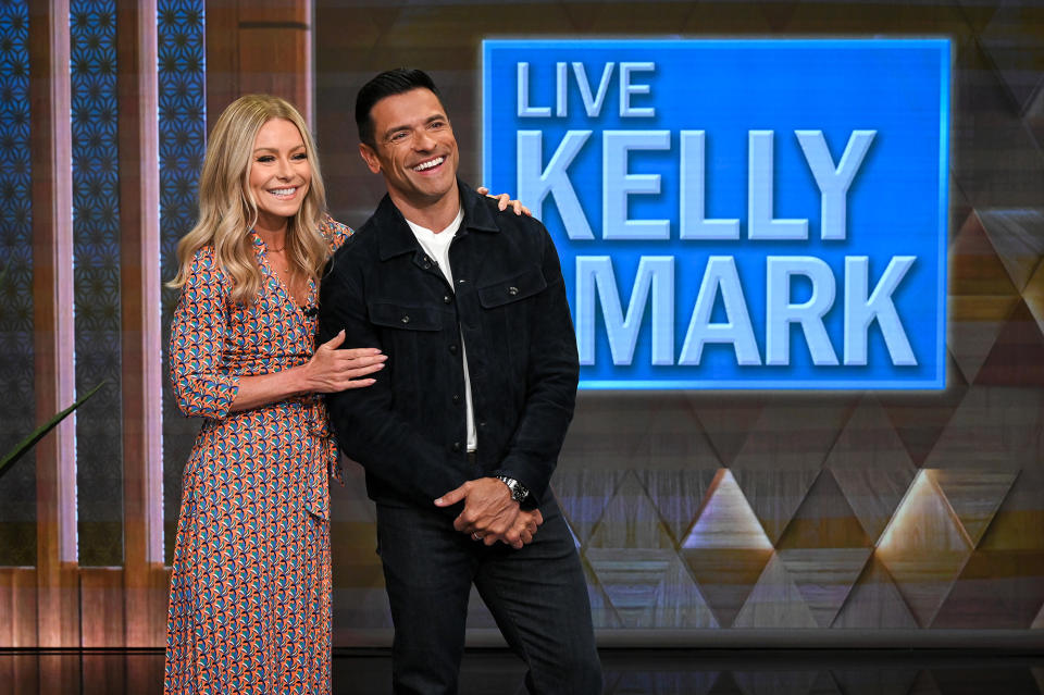 Kelly Ripa And Mark Consuelos Nsfw Sex Confessions The Wildest Places Theyve Been Intimate 2178