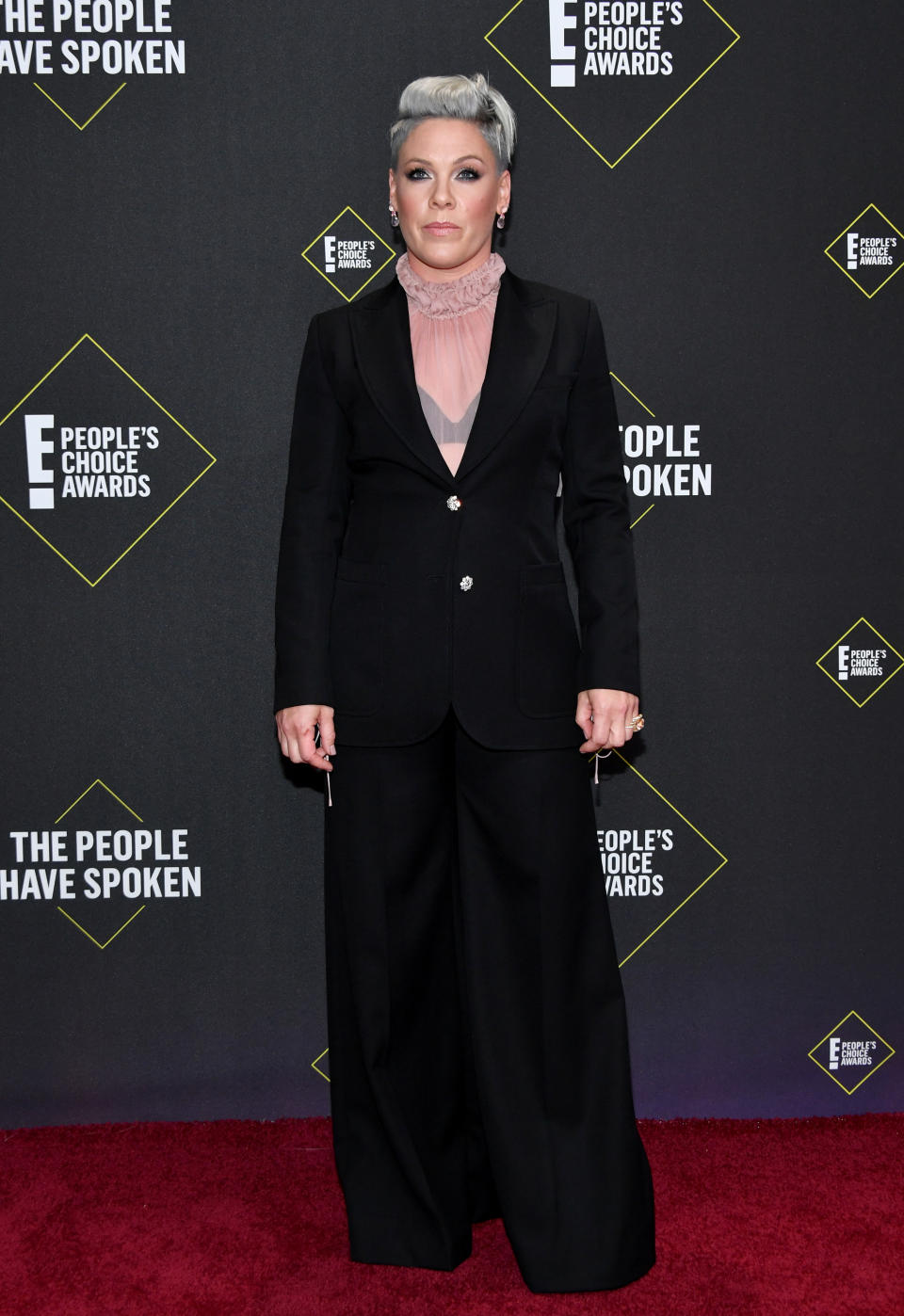 Pink arrives to the 2019 E! People's Choice Awards held at the Barker Hangar on November 10, 2019