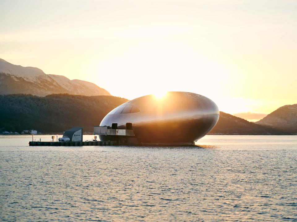 Restaurant Iris bei Sonnenuntergang. - Copyright: Tobias Lamberg Torjusen