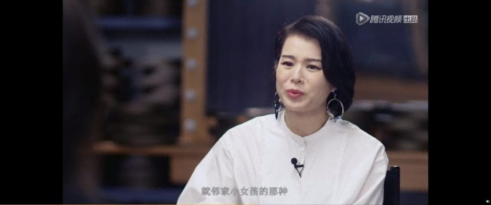 不甘被安排演出沒有發揮的角色，胡杏兒愈講愈激動。