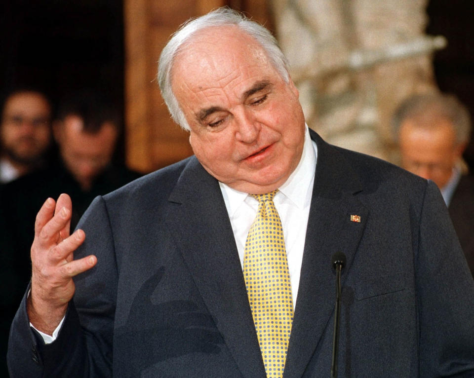 Former German Chancellor Helmut Kohl dies at 87