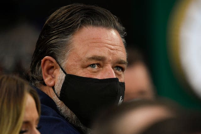 Russell Crowe watches the women's final