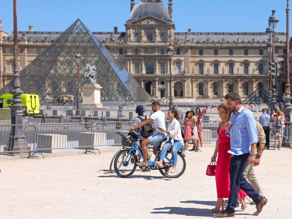 Jennifer Lopez Ben Affleck honeymoon in Paris