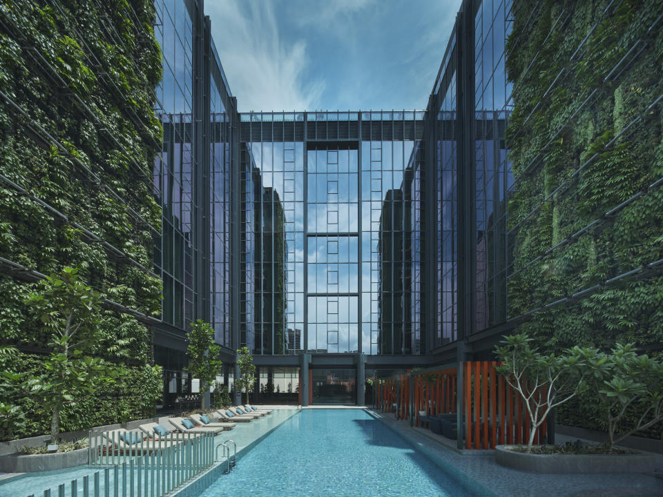 The main pool area at Pullman Singapore Hill Street. (PHOTO: Pullman Singapore Hill Street)