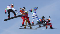 <p>Im Snowboard-Cross-Finale der Frauen bei den Olympischen Spielen messen sich (v.l.n.r.) Julia Pereira de Sousa (Frankreich), Lindsey Jacobellis (USA), Michela Moioli (Italien), Eva Samková (Tschechische Republik), Chloé Trespeuch (Frankreich) und Alexandra Jekova (Bulgarien). (Bild: Reuters) </p>