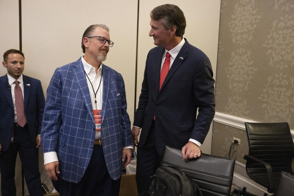 Republican strategist Jeff Roe with Glenn Youngkin in November 2021.