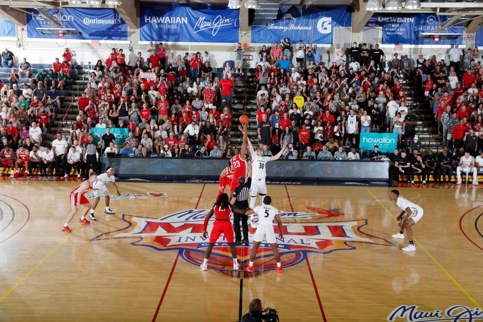 Ohio State and Cincinnati tip off on the second day of the 2022 Maui Invitational inside the Lahaina Civic Center on Nov. 22, 2022.