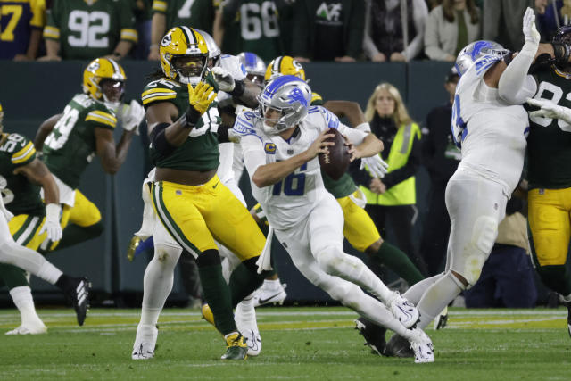 David Montgomery runs wild as Lions beat Packers 34-20 to take early  command of NFC North