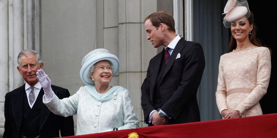 <p>Prince Charles, Queen Elizabeth, Prince William, and Duchess Kate stand on the balcony of Buckingham Palace during the Diamond Jubilee celebrations. </p>