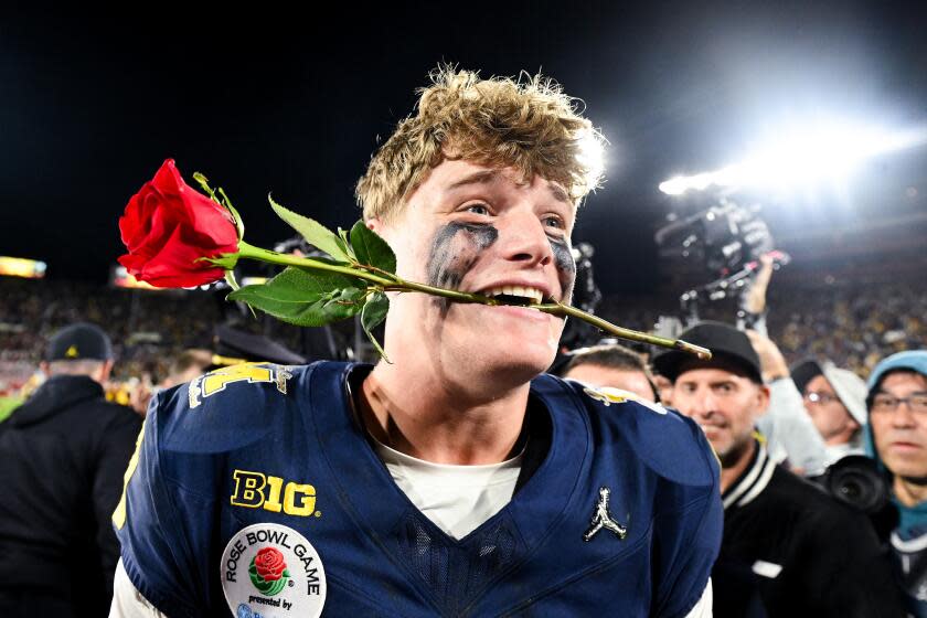 PASADENA, CA - JANUARY 01: Michigan Wolverines quarterback J.J. McCarthy (9) celebrates.