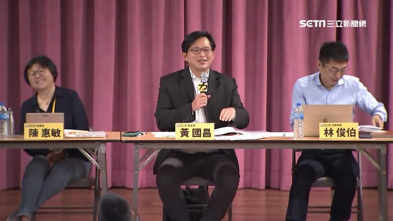 許淑華直言，黃國昌正在走台北市長柯文哲的路線，吸引「討厭藍綠」的選民。