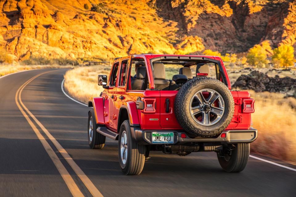 See Photos of the 2020 Jeep Wrangler EcoDiesel