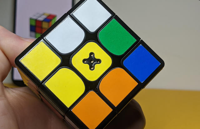 Rubik's Connected 3x3 Cube