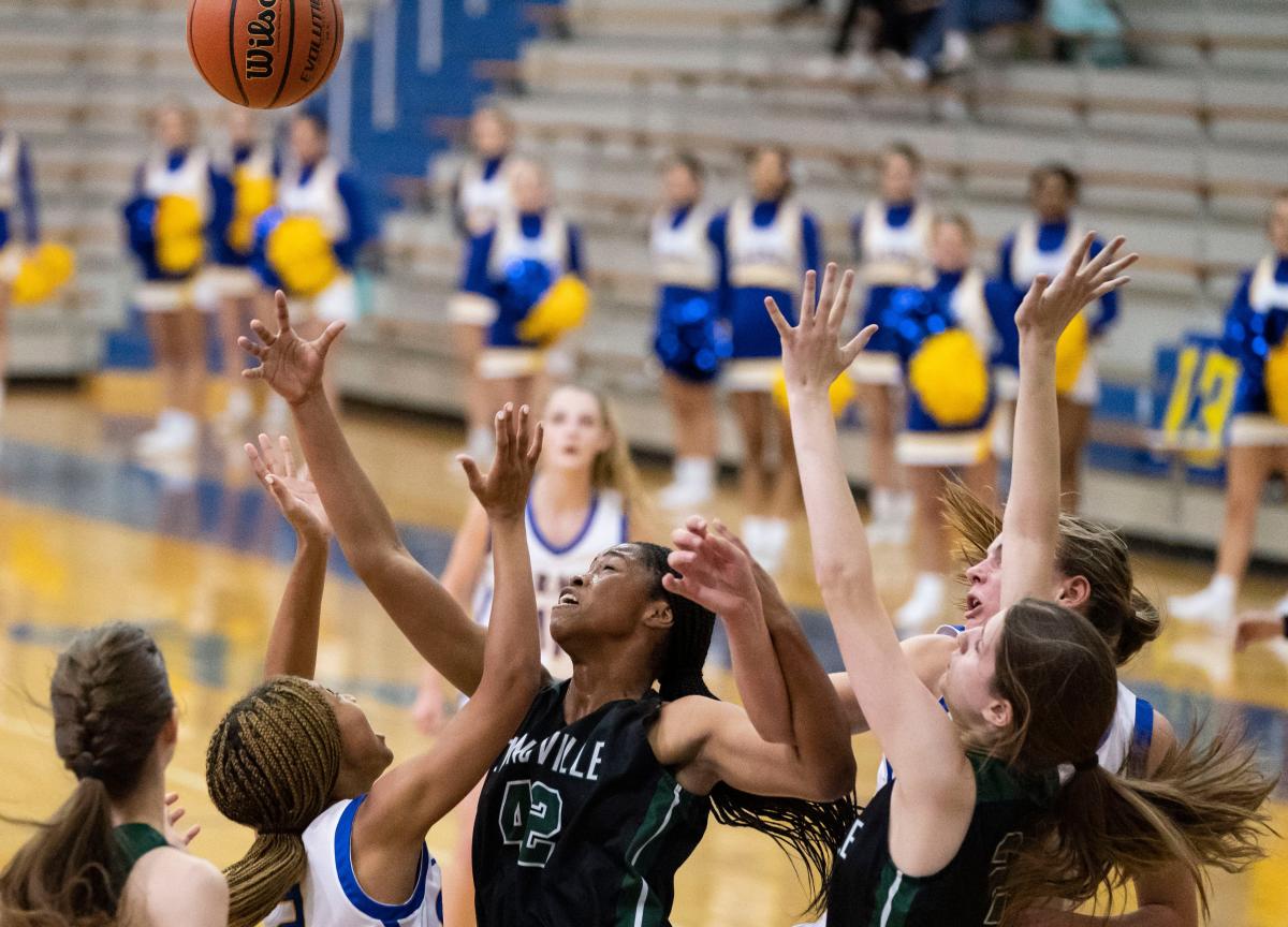 Shots Blocks And Boards Vote For Ihsaa Girls Basketball Players Of The Week Nov 15 20 