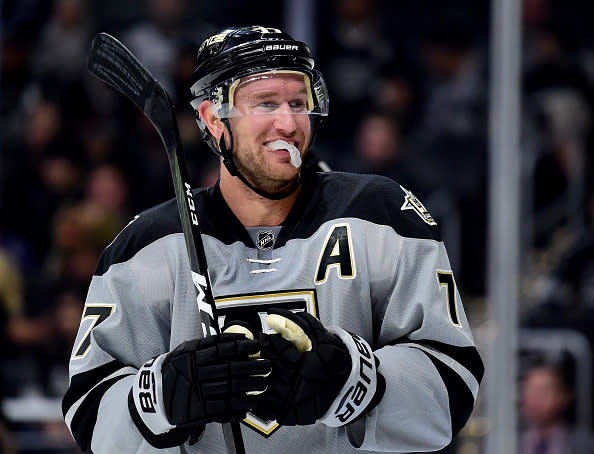 LOS ANGELES, CA - OCTOBER 22: Jeff Carter #77 of the Los Angeles Kings smiles during a 4-3 overtime shootout win against the Vancouver Canucks at Staples Center on October 22, 2016 in Los Angeles, California. (Photo by Harry How/Getty Images)