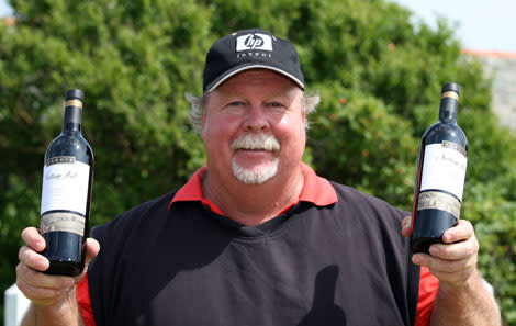 Tenuous golf connection: Keith Hernandez and facial hair