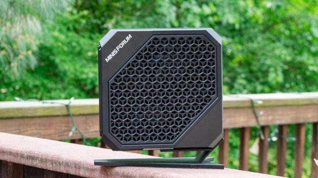 The Better Mini PC? Geekom CRUSHED the NUC… – SomeGadgetGuy