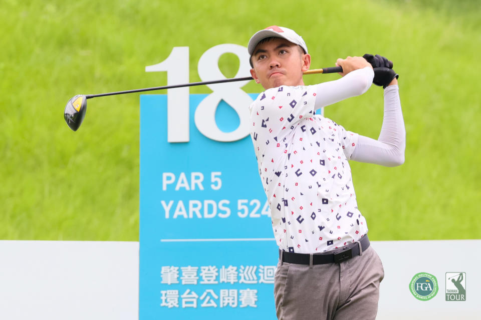 第3回合地主選手廖煥鈞再抓7鳥，3回合總計196桿(-20)持續領先。(TPGA_林聖凱攝影) 