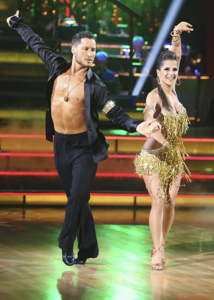 Valentin Chmerkovskiy and Kelly Monaco (9/24/12)