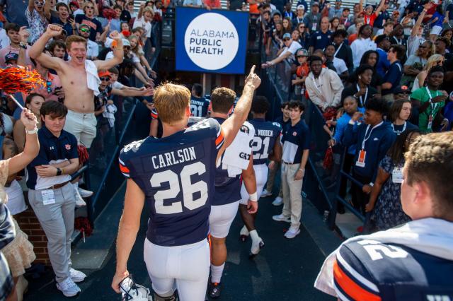 What TV channel is Auburn football game on tonight? Live stream