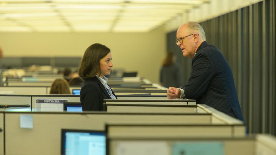 Alia Shawkat and John Lithgow in The Old Man