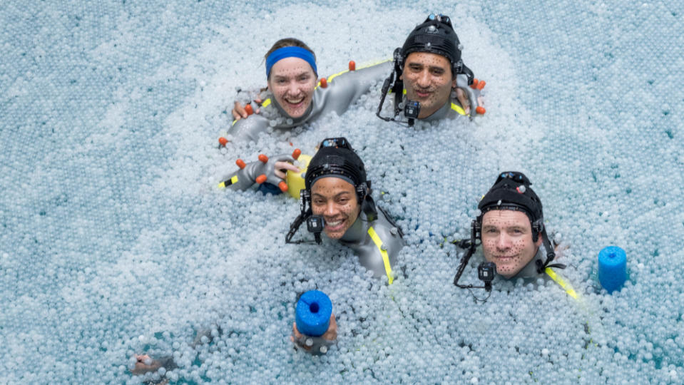 Clockwise L-R: Kate Winslet, Cliff Curtis, Sam Worthington, Zoe Saldana on the set of “Avatar: The Way of Water” (courtesy ofof Twentieth Century/Disney)