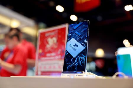 FILE PHOTO: Huawei P30 handset is displayed in a phone shop at a shopping centre in Bangkok, Thailand May 22, 2019. REUTERS/Soe Zeya Tun/File Photo