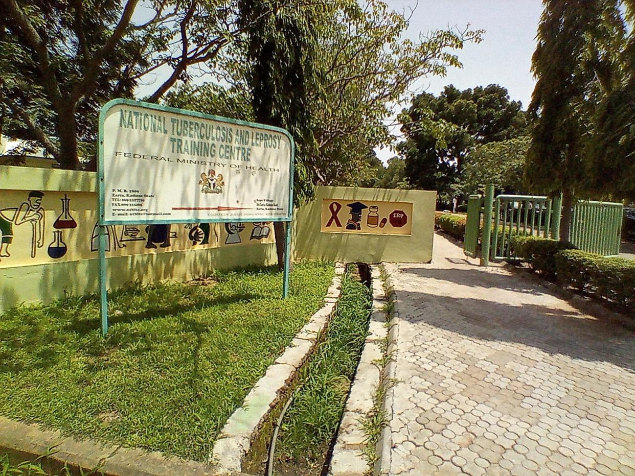 A path leads into the National Tuberculosis and Leprosy training center in Kaduna (REUTERS)