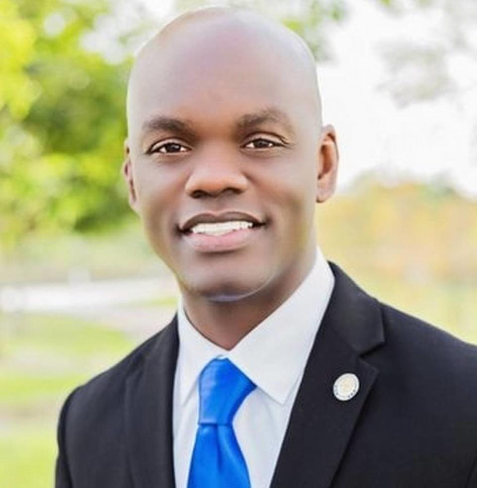 Rep. Kionne McGhee, the outgoing Democratic leader of the Florida House, is running for Miami-Dade County Commission. At the same time, a real estate company he formed is trying to evict a Homestead family from a rental home the company purchased in 2018.