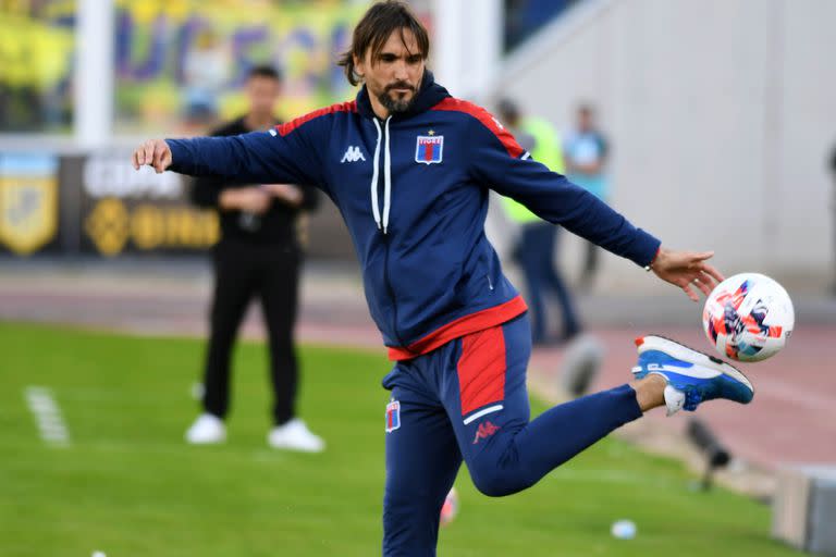 Diego Martínez, DT de Tigre y que trabajó en las divisiones inferiores de Boca