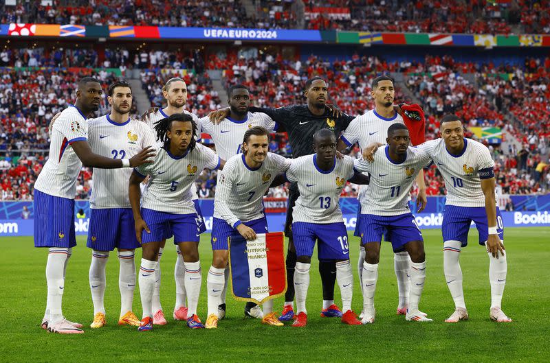 Fútbol - Eurocopa 2024 - Grupo D - Austria vs Francia - Düsseldorf Arena, Düsseldorf, Alemania - 17 de junio de 2024 Los jugadores de Franci