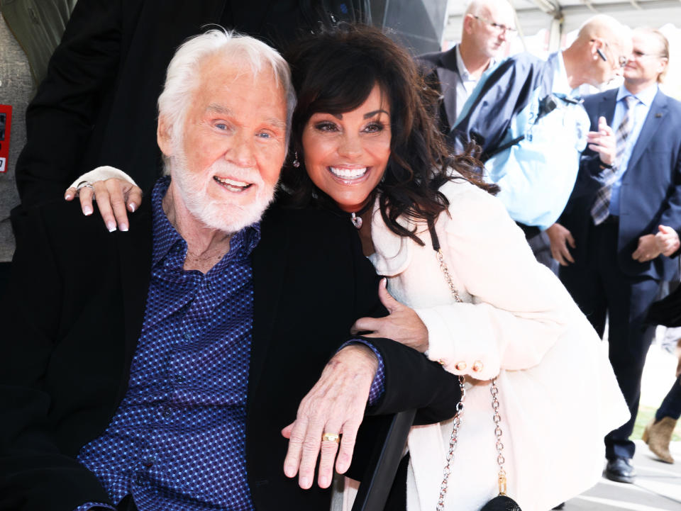 Kenny Rogers and wife Wanda Miller (Anna Webber / Getty Images)