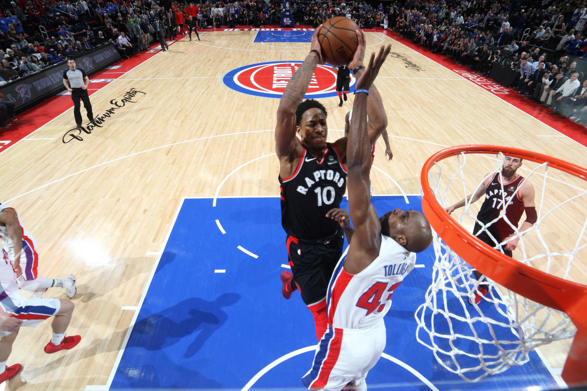 DeMar DeRozan's drive-and-dish sets up Fred VanVleet for game-winner over  Pistons