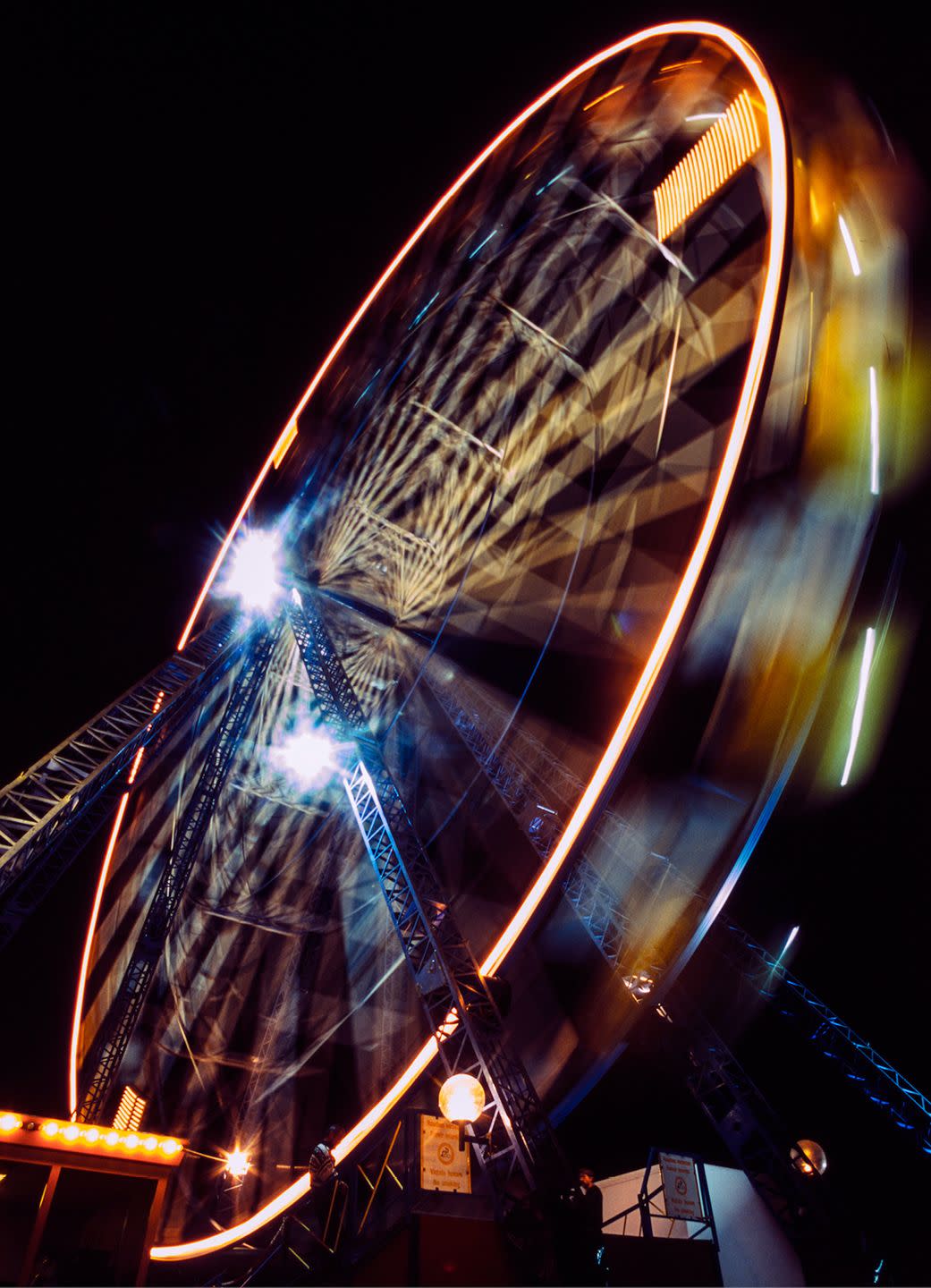 ferris wheel at le mans