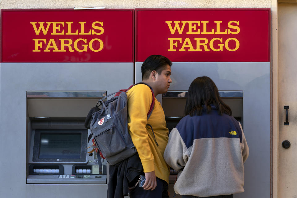 LOS ANGELES, CA, UNITED STATES - 2019/02/07: Clients seen using an ATM at the Wells Fargo Bank in Los Angeles, California. (Photo by Ronen Tivony/SOPA Images/LightRocket via Getty Images)