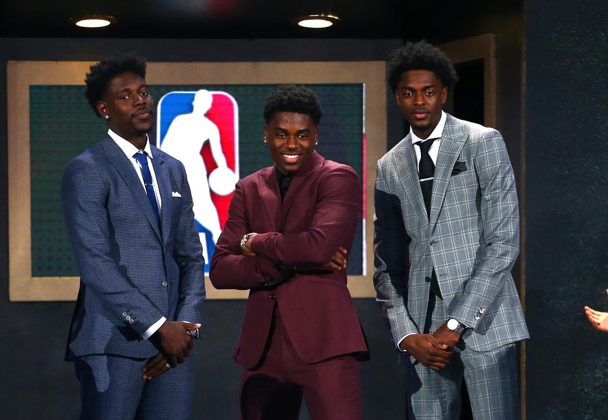 Pacers rookie Aaron Holiday is youngest of three NBA brothers