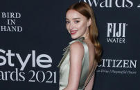 Known as Daphne on ‘Bridgerton’, actress Phoebe Dynevor, 27, talked with Glamour about the challenges of shooting sex scenes. Phoebe is a fan of having a dance partner rather than circling around on her own! For her, rehearsing with co-star Regé Jean-Page made her feel more comfortable when the time came. However, when she had to go solo things were more complicated. She said: "On my own, it's a different thing. The stage directions are very specific: You have to have perform having a... It's a difficult thing to rehearse, which means you don't. You just do it."