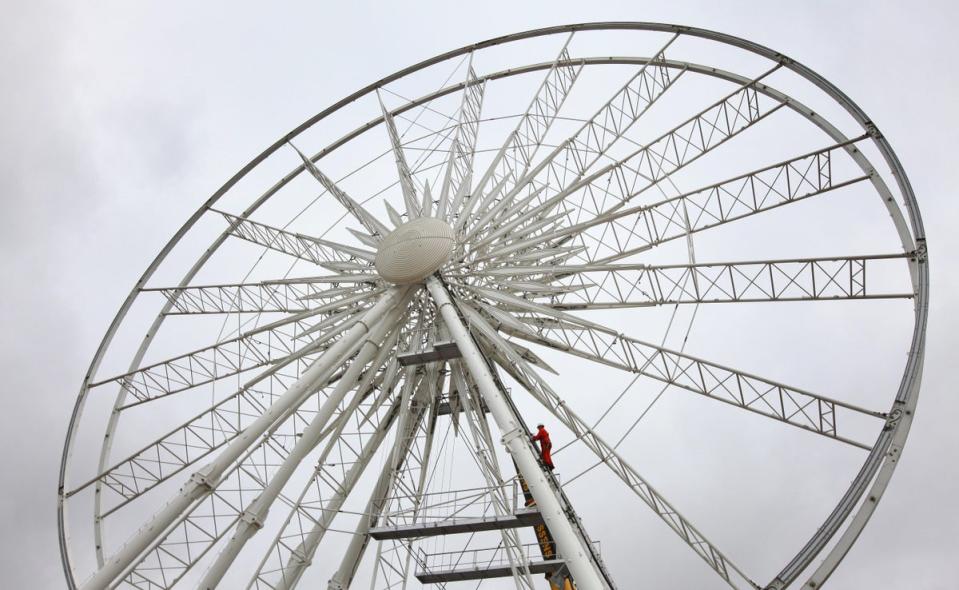 A 170ft ferris wheel (PA)