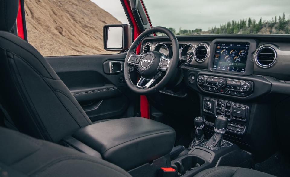 Photos of the 2020 Jeep Gladiator and 2019 Toyota 4Runner