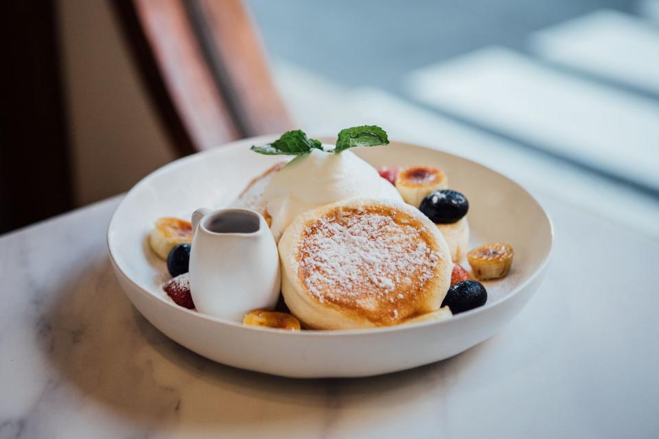 34) Eat Japanese souffle pancakes at Morning Glory.