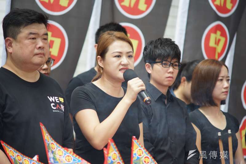 20190815-高雄市議員高閔琳（左二）出席「NCC普渡，普渡NCC」活動。（盧逸峰攝）