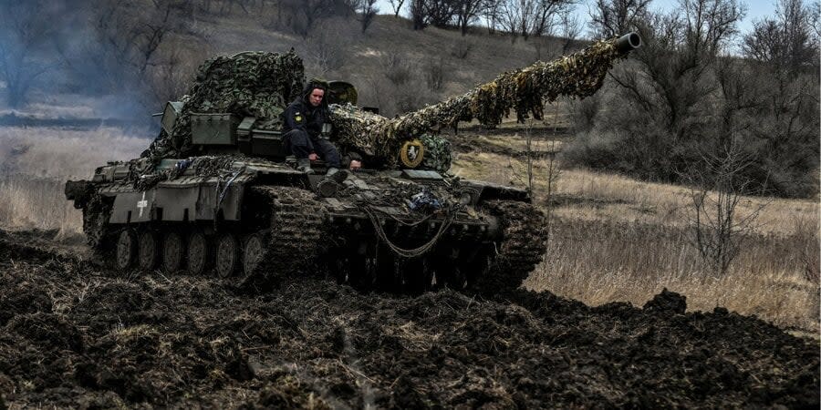 Ukrainian tank at a position near the front line in Zaporizhzhia region, March 16, 2023